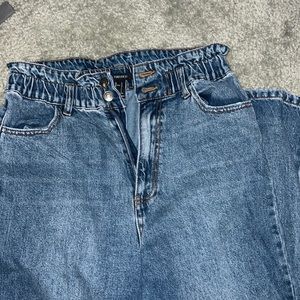 mom jeans with ruffle waist